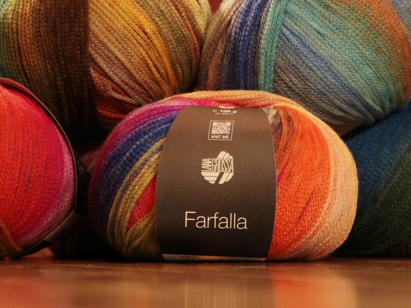 Garne von Lana Grossa in vielen Farben im Regal